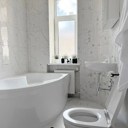 New 3br For 5 - Big Bathtub & Elevator * Riga