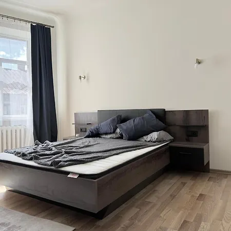 Lägenhet New 3br For 5 - Big Bathtub & Elevator *