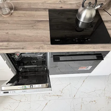 Lägenhet New 3br For 5 - Big Bathtub & Elevator Riga